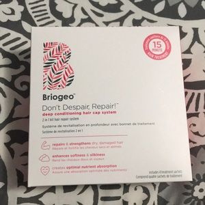 Briogeo: Deep Conditioning Hair cap system